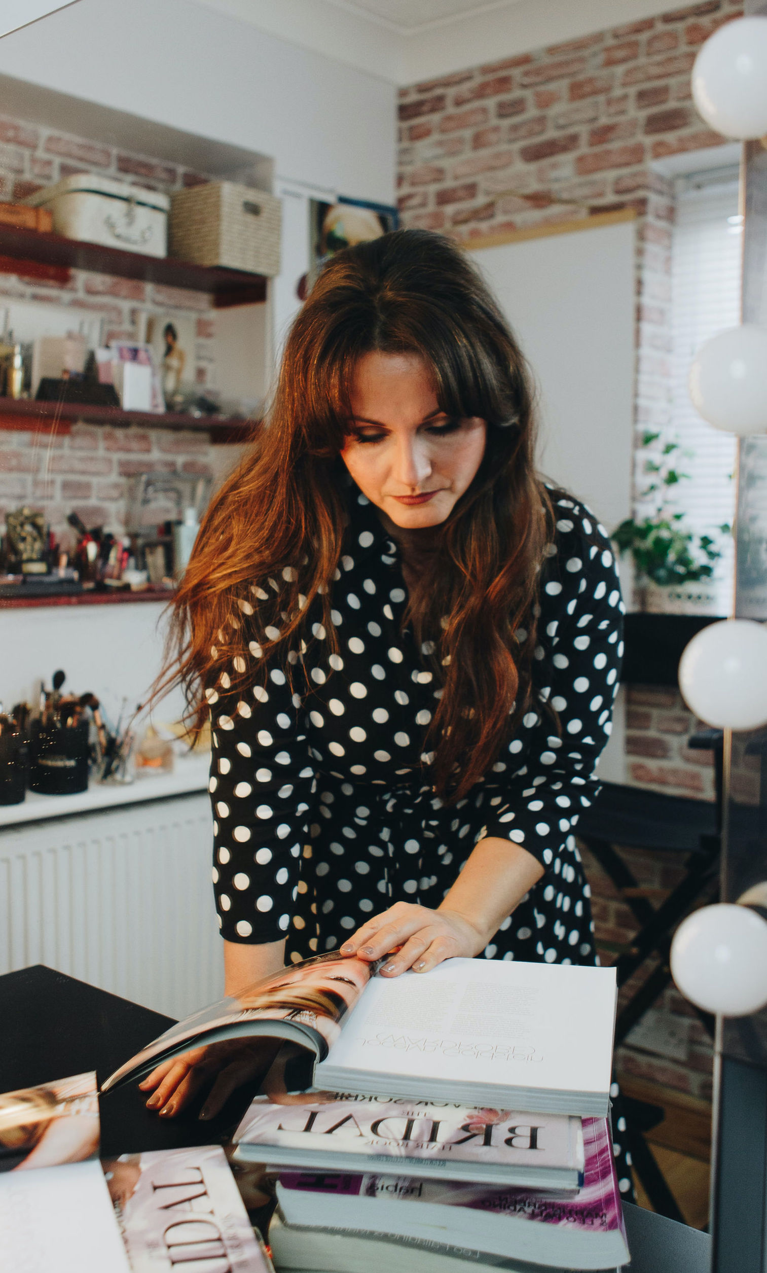 Oksana Williams, providing 1-2-1 hair training services